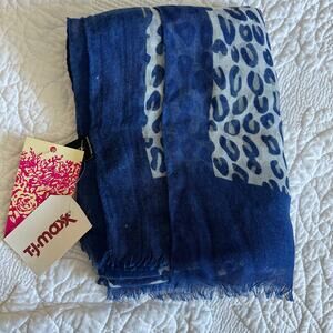 Torino Scarf Collection Blue Animal Print TJ Maxx Lightweight Scarf 71 x 24 NWT